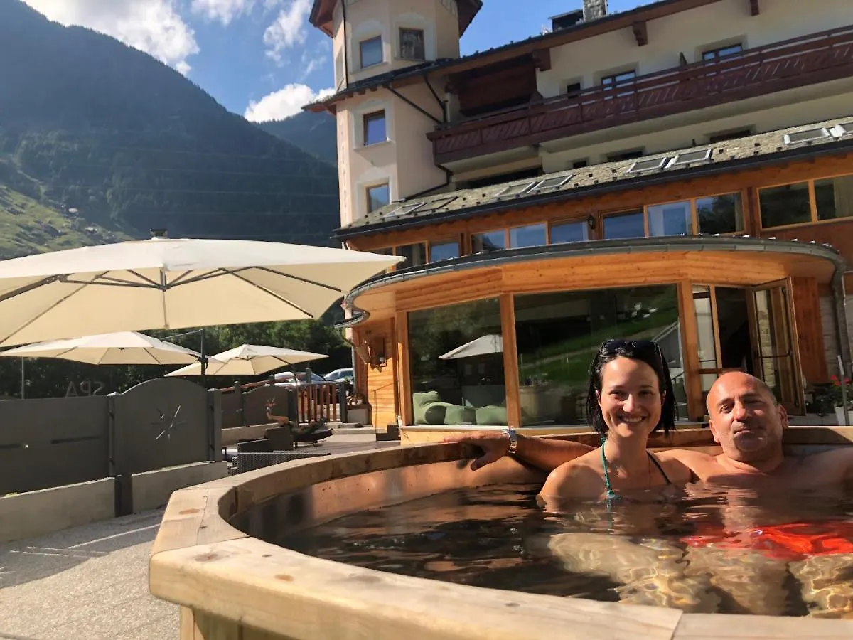 ***  Alps Oriental Wellness Hotel Campodolcino İtalya